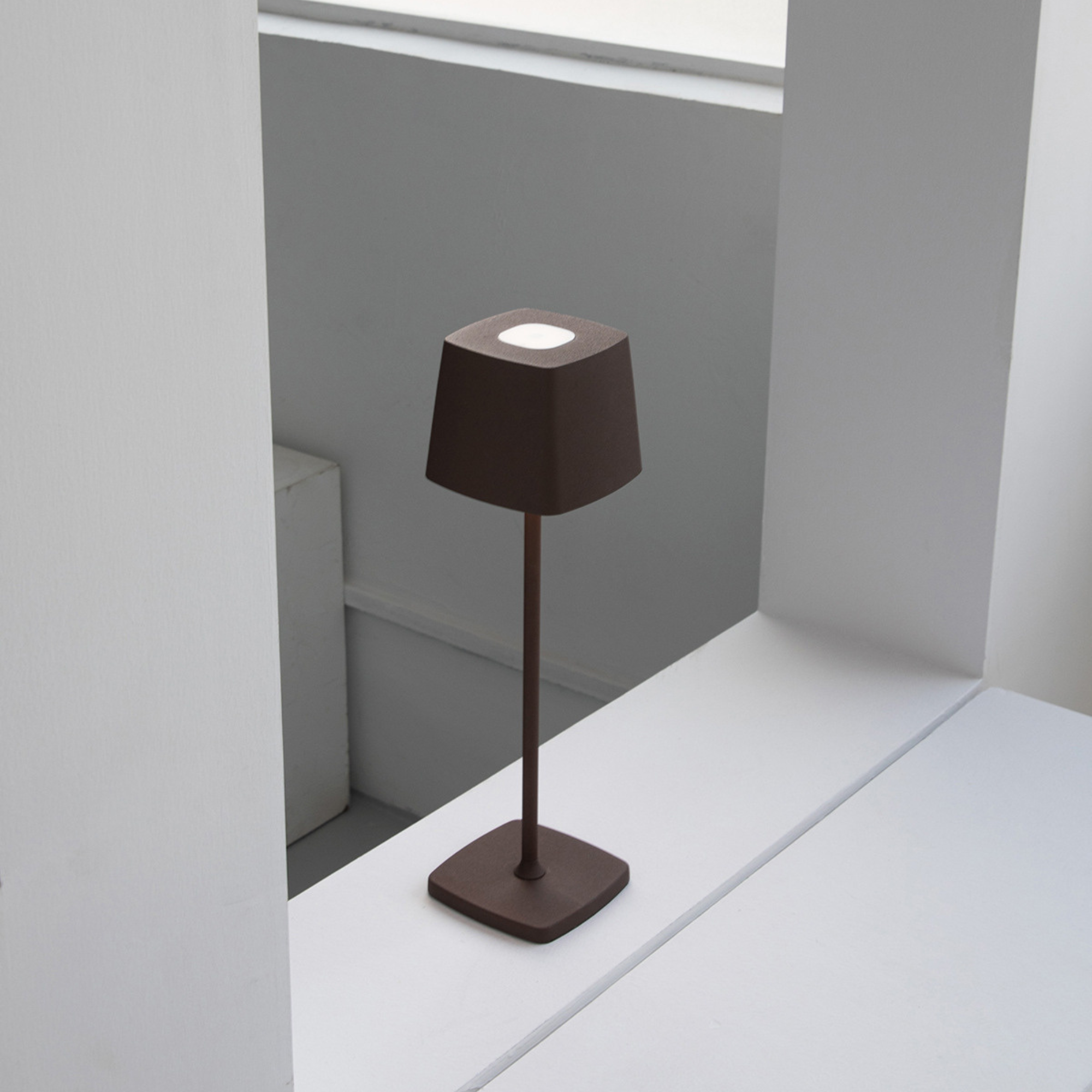 Portable Cordless Table Lamp with Touch Sensor and Dimmable Brightness – Water-Resistant Battery Operated Lamp for Indoor and Outdoor Use 4