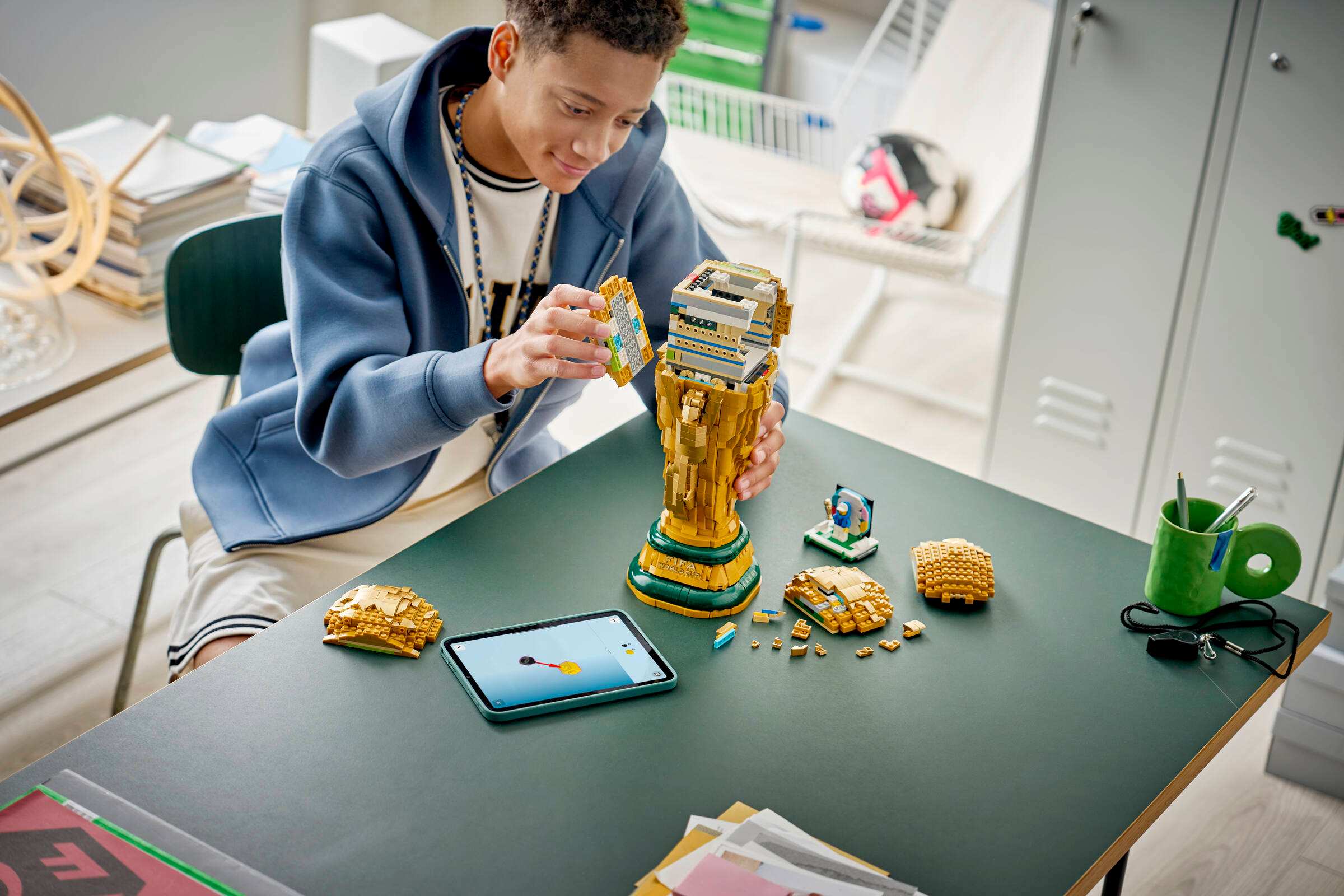 LEGO 43020 – FIFA World Cup Official Trophy
